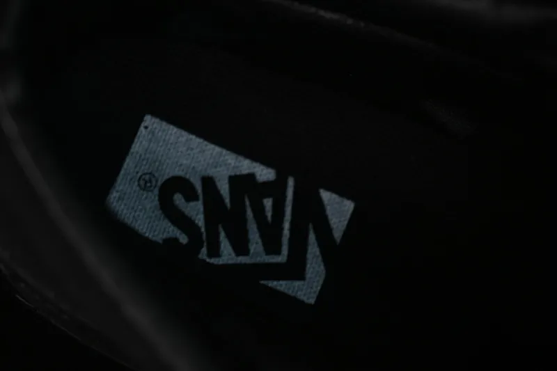 All categories Vans Vans series Vans Mid Vans China Vans Sk8-Mid Reissue 83 High-end branch Black Warrior Suede casual retro skateboard shoes VN000CQQBKA